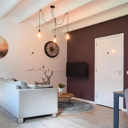 Het Rustend Hert デルーネン