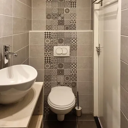 別荘 Het Rustend Hert デルーネン